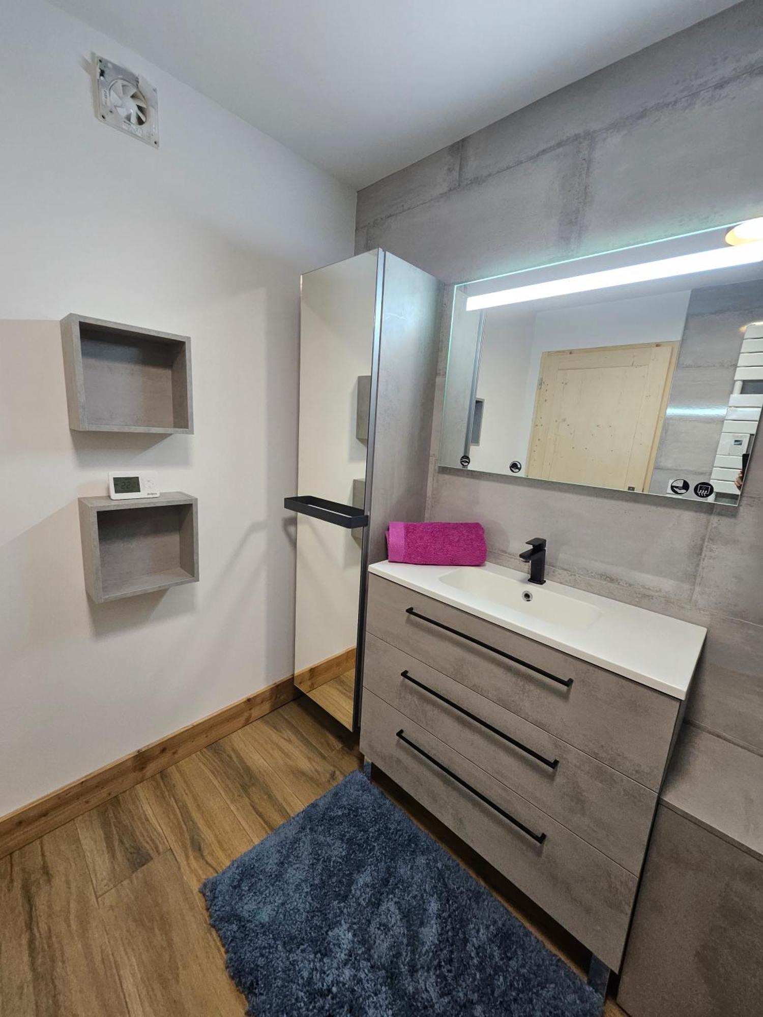 Les Fees Mer : Appart 150 M² Hypercentre Calme 10P Chamonix Exteriör bild